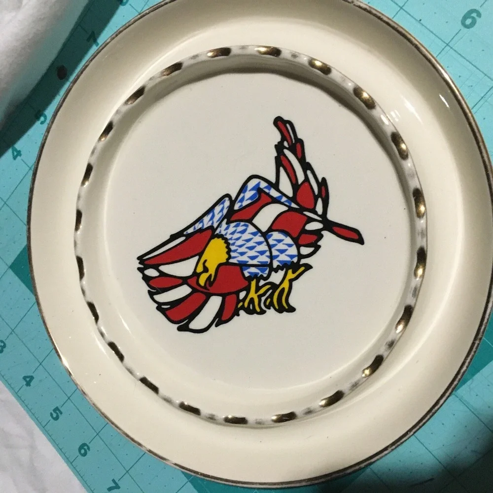 American Eagle, Flag,Patriotic,Americana Ceramic Ashtray Vintage Read Descr